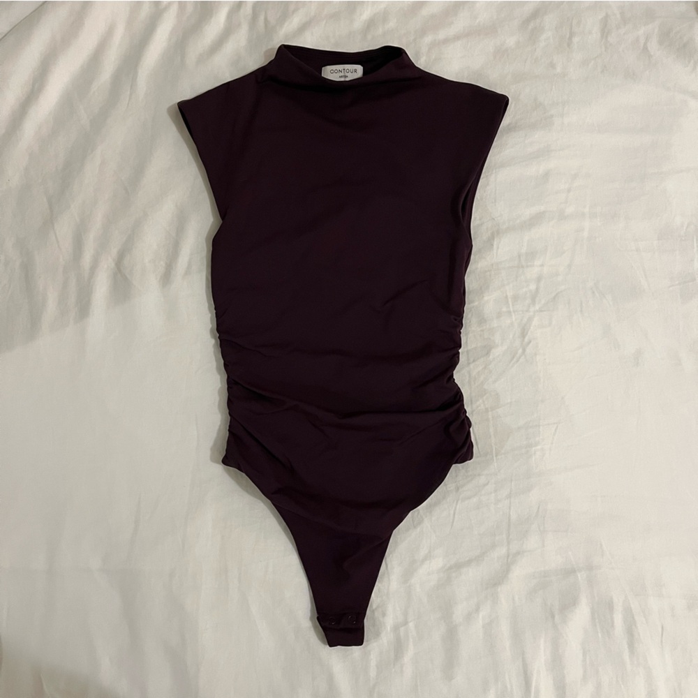 Atitzia contour bodysuit in plum
